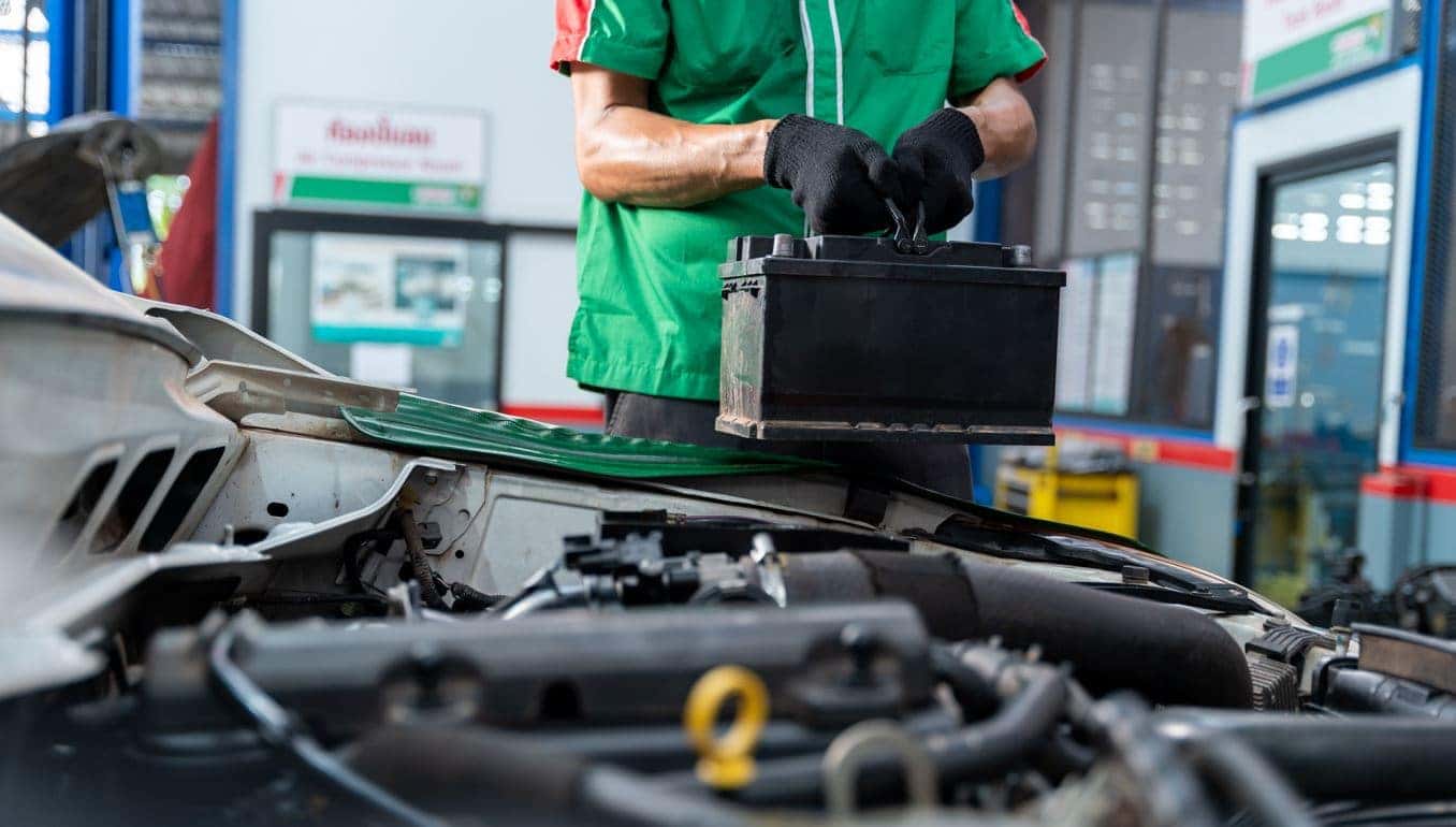 Acura Battery Replacement for Your 2025 Acura MDX
