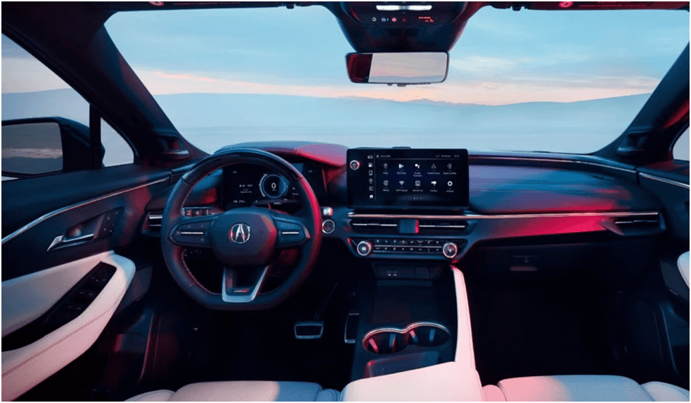 Cutting-Edge-Infotainment-and-Connectivity