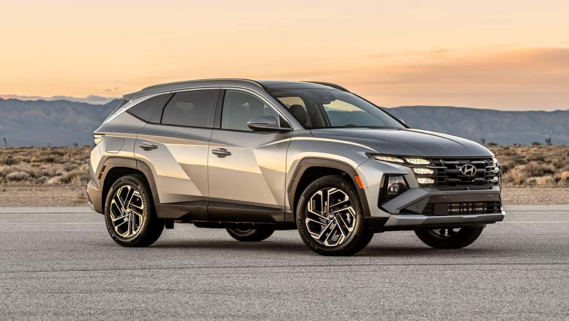 The Side Profile Of The Fuel-Efficient 2025 Hyundai Tucson