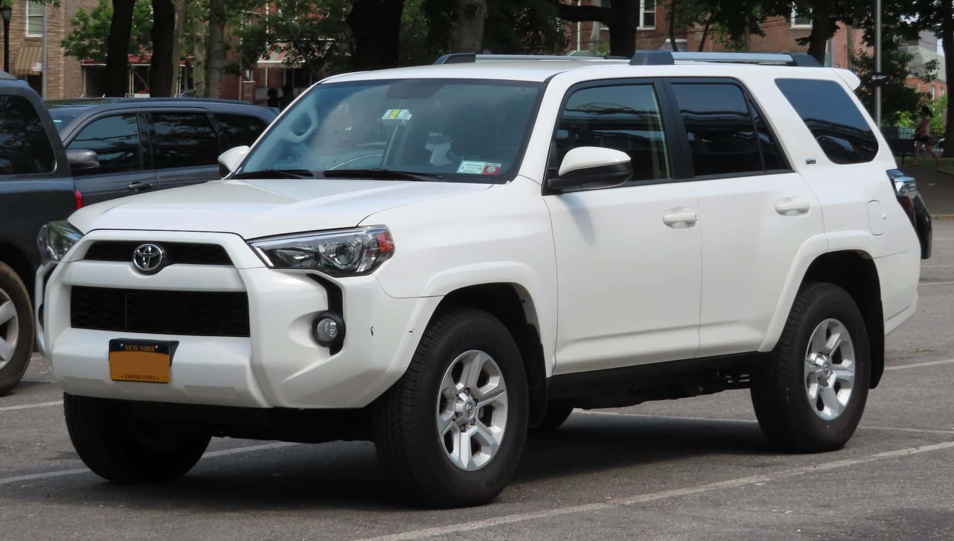 2019 Toyota 4Runner Super White