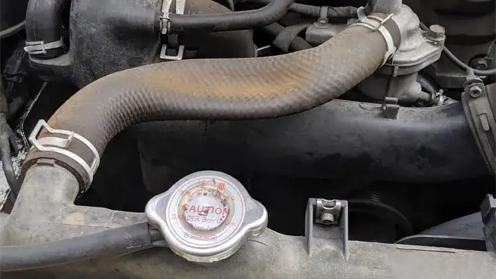 Collapsed radiator hose