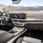 One Of The Most Comfortable SUVs, New BMW X7, Roomy And Cozy Front Interior