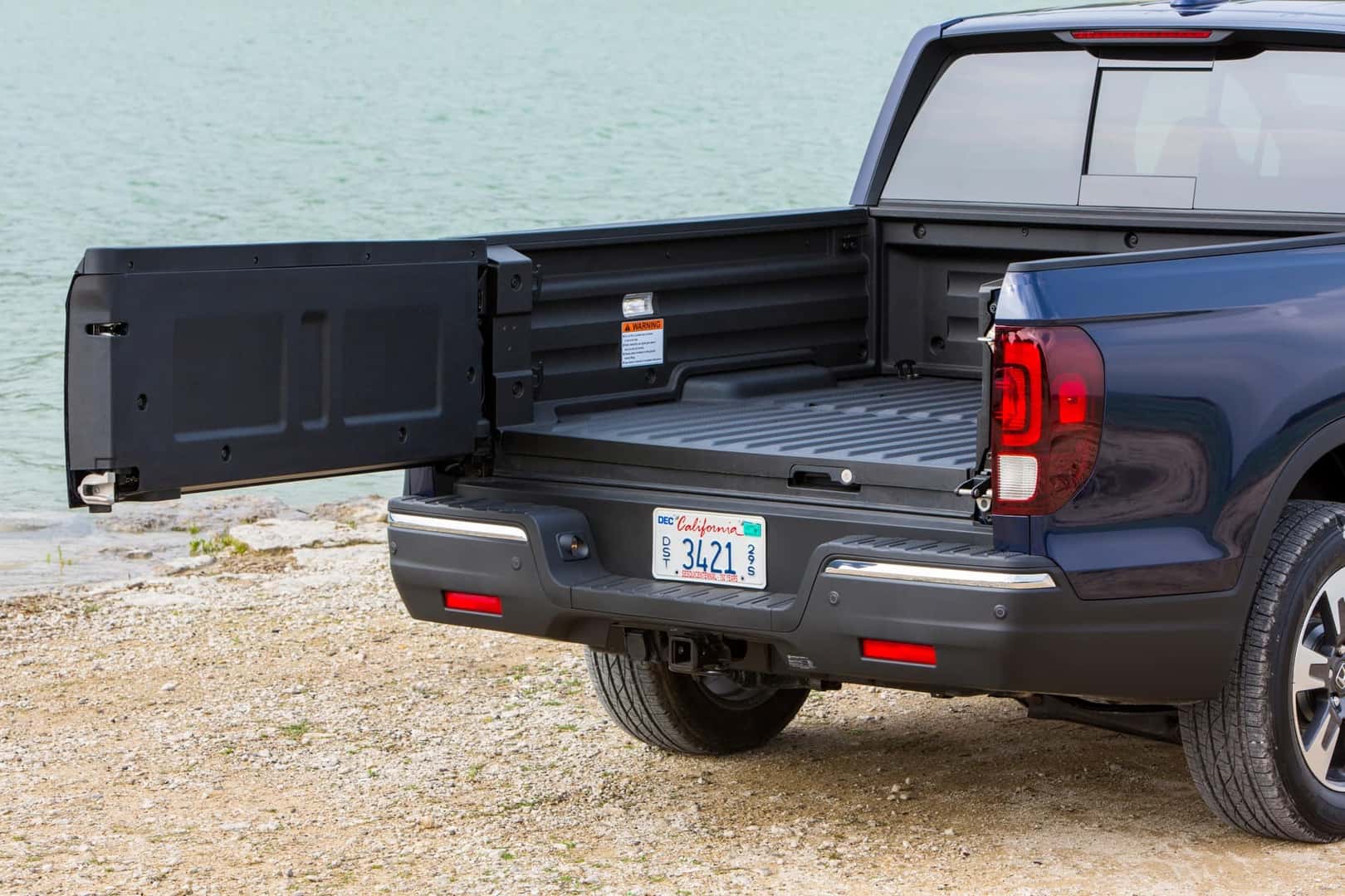 202 Honda Ridgeline Rear View of Tailgate