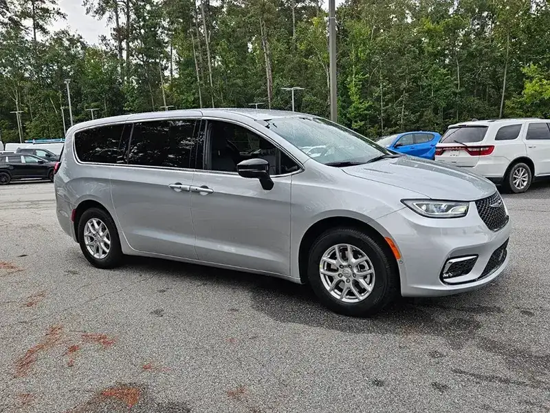 New Chrysler Pacifica in Dublin, GA