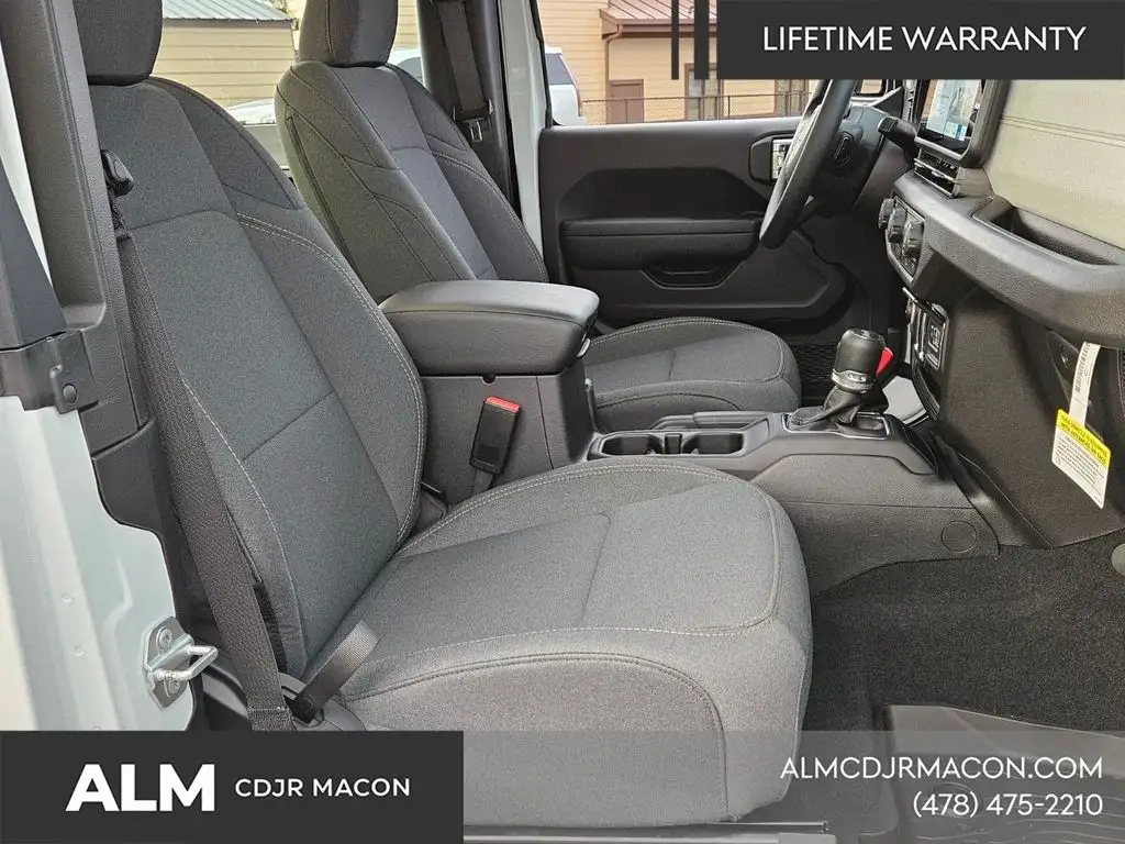 2026 Jeep Wrangler Interior