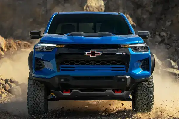 2024 chevy colorado front exterior