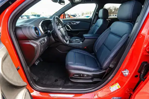 2025 blazer interior front seats