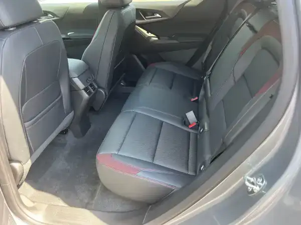 2025 equinox backseat