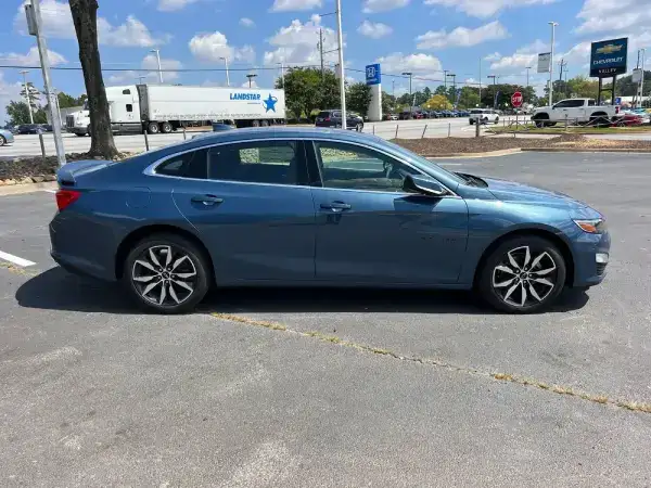 2025 malibu exterior