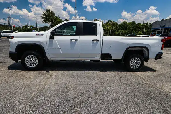 2025 silverado hd exterior side