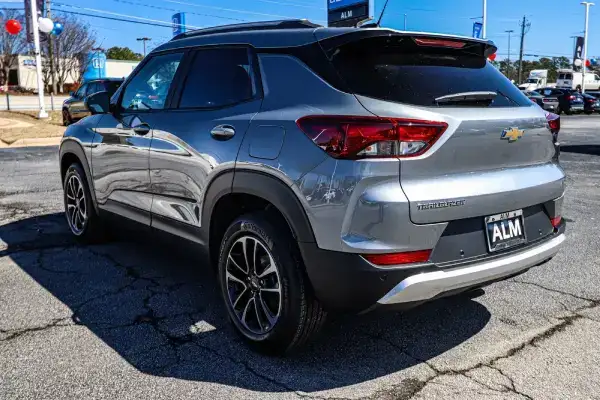 2025 chevy Trailblazer side view