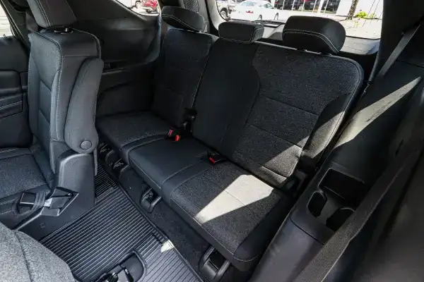 2025 chevy traverse backseats