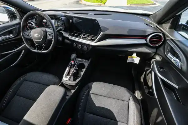 2025 chevy trax dashboard
