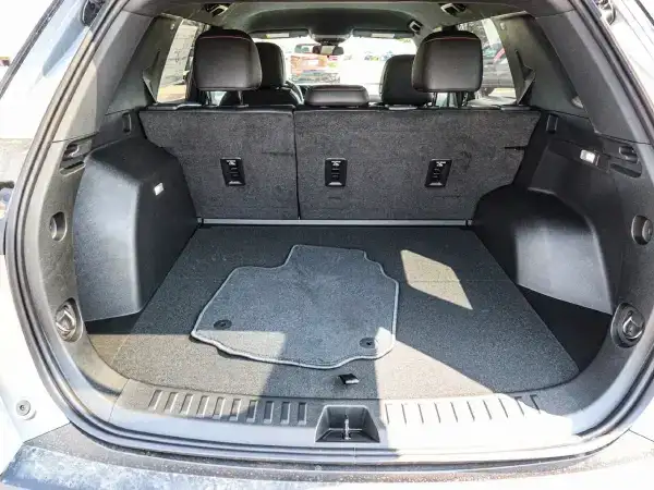 2026 equinox trunk