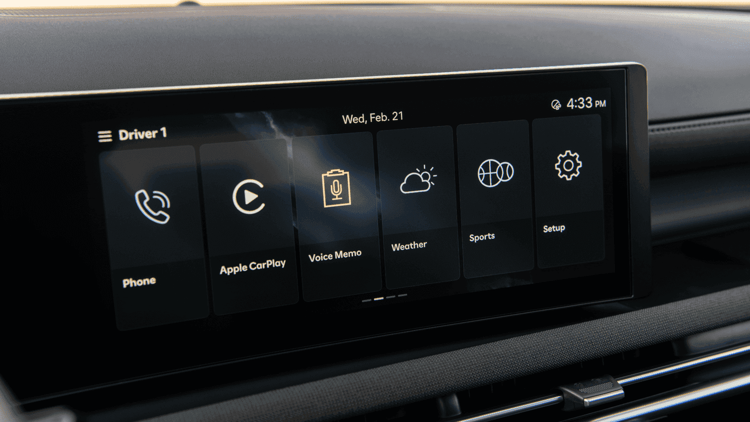  Close-up of the 2025 Hyundai Tucson Plug-in Hybrid infotainment system featuring Apple CarPlay and intuitive controls, available now in Athens, GA.