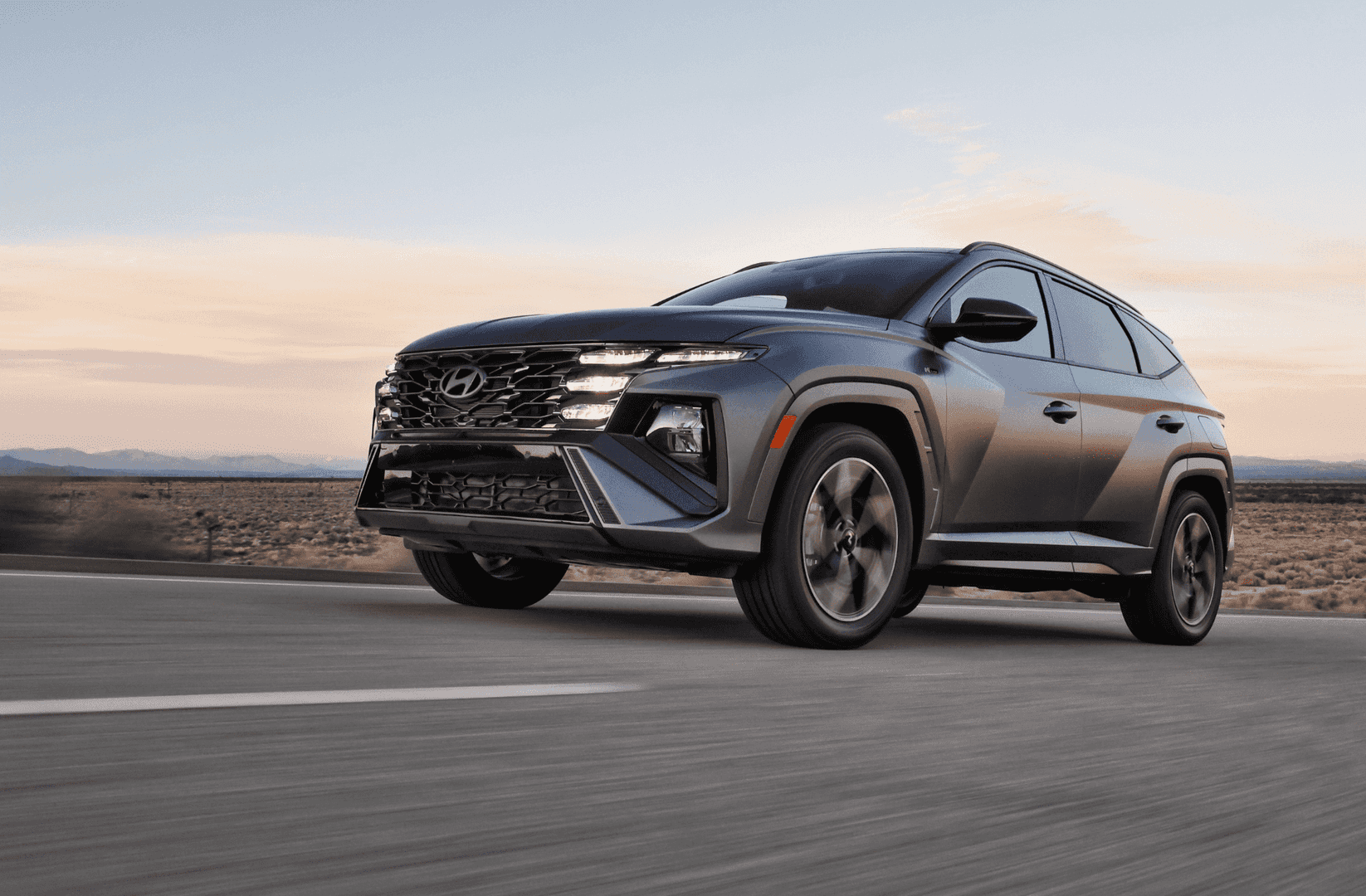 2025 Hyundai Tucson vs. Competitor Which SUV Reigns Supreme in