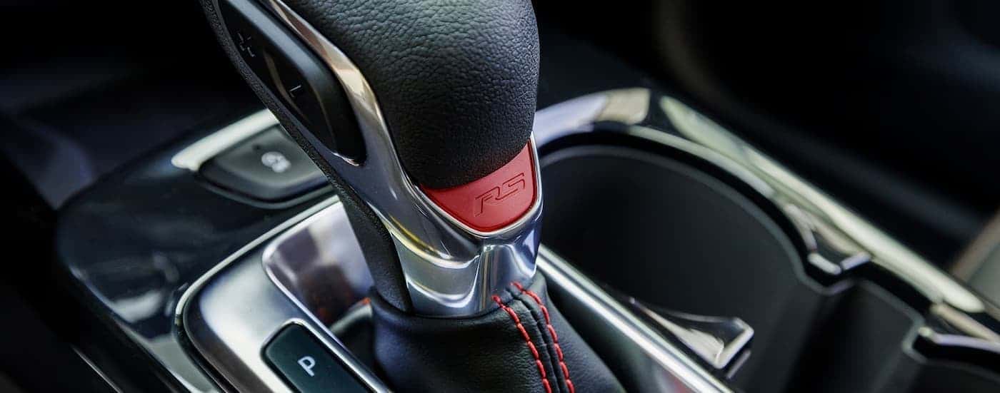 Close-up of the shifter in a 2025 Chevy Trax 2RS for sale near Hampton.