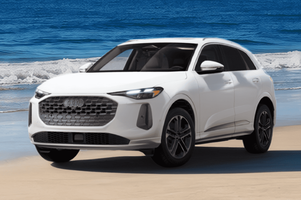 Luxury Loaner 2025 Q5 SUV