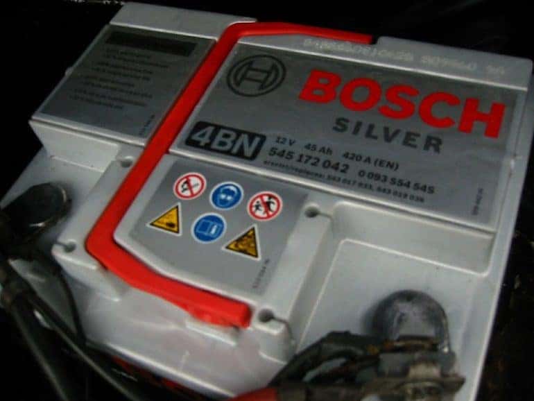 How to Check and Maintain your Car Battery AutoCenters Herculaneum