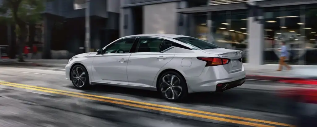 silver 2025 nissan altima