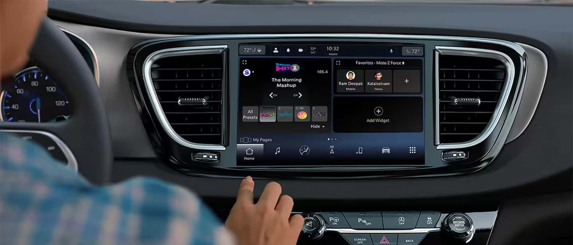 2026 Chrysler Voyager LX Uconnect infotainment system