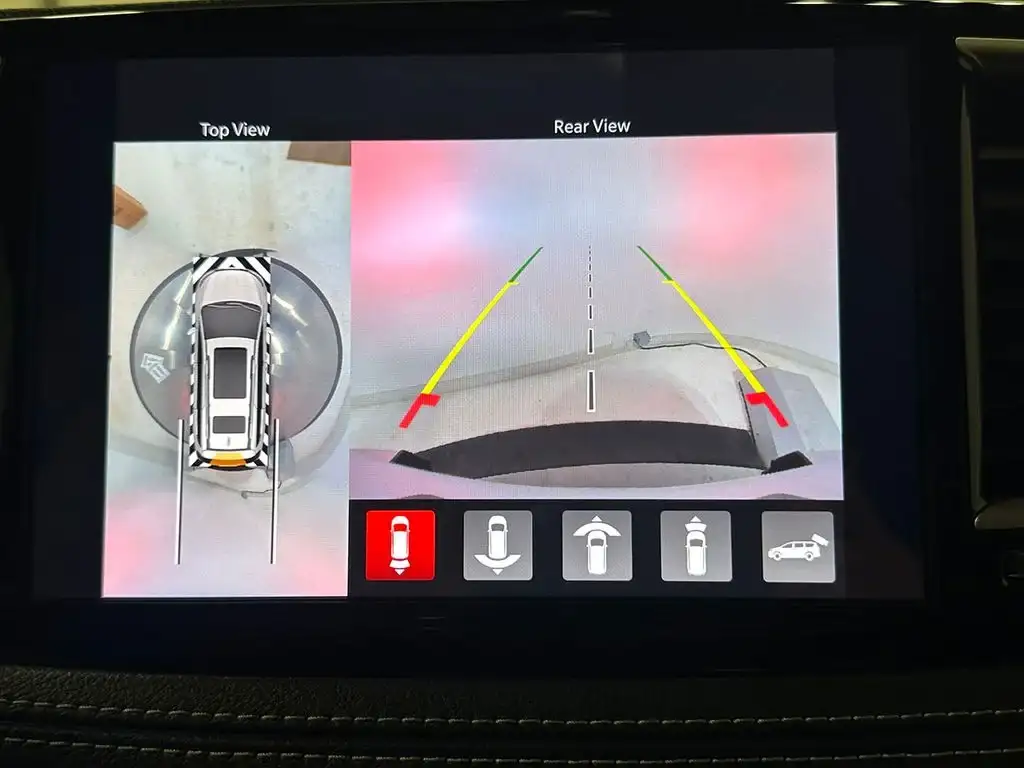 2026 Chrysler Pacifica Select safety and driver assistance features