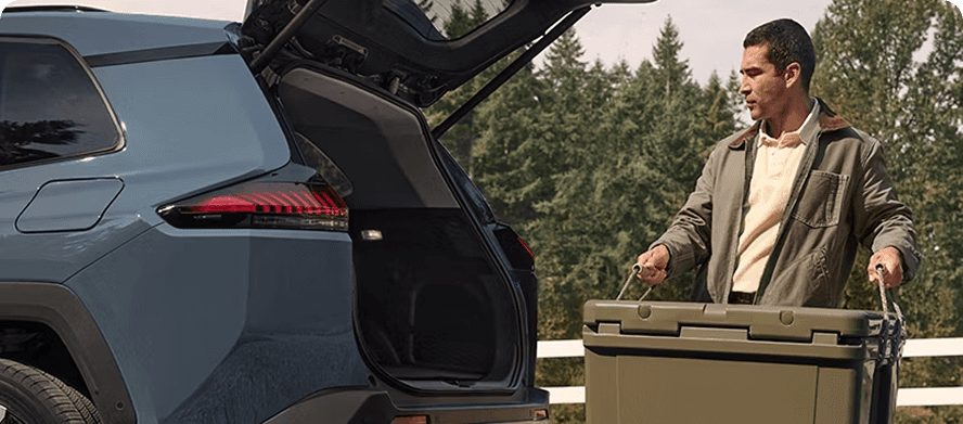 Hands-Free Power Liftgate