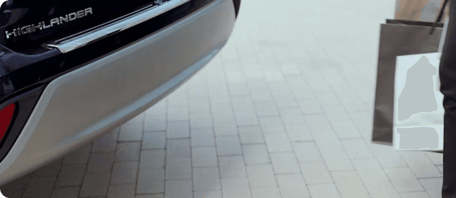 Hands-Free Power Rear Liftgate