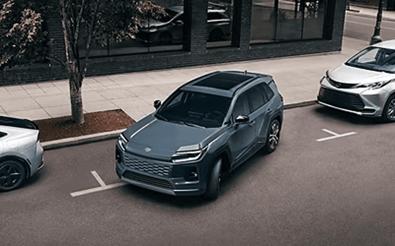 2026 RAV4 Plug-in Hybrid Advanced Park system in action