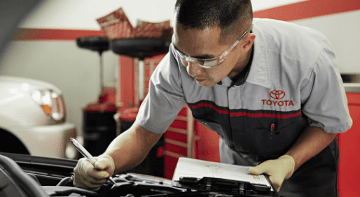 How Often Should You Have a Toyota Oil Change in Southern California?