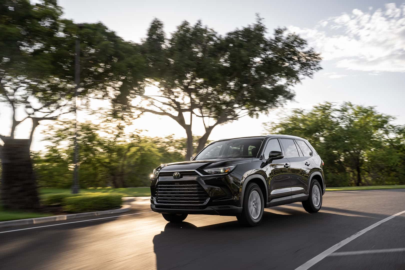 2026 Toyota Grand Highlander: Full Specifications of This Family Friendly  SUV