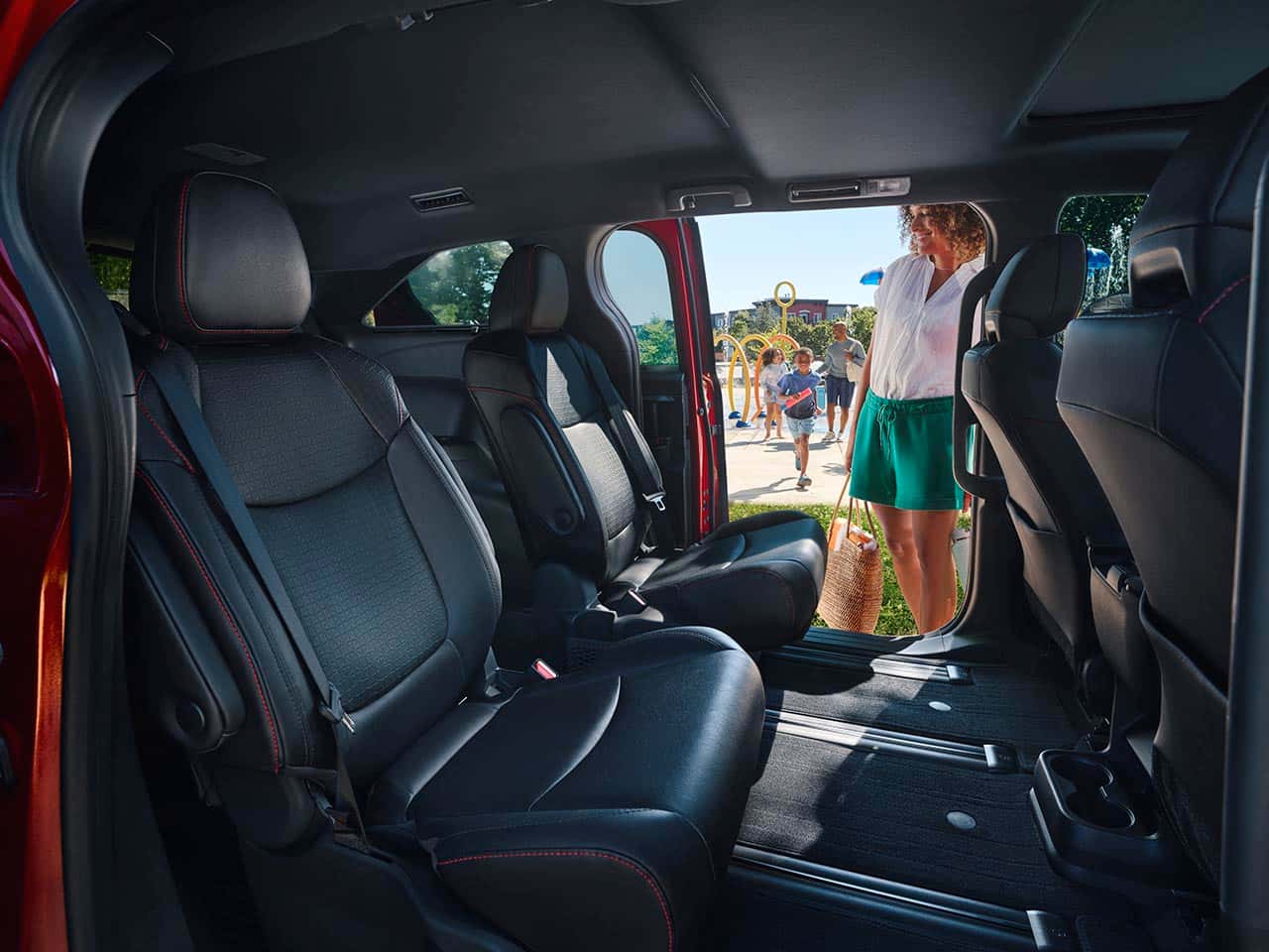 2026_Sienna_Interior_