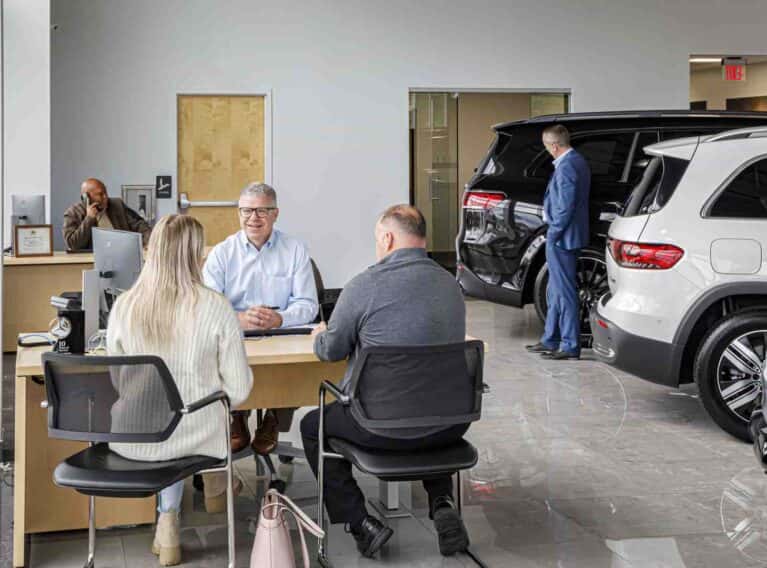 car dealerships that speak international languages
