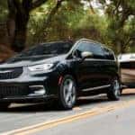 2025ChryslerPacifica-exterior-01