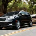 2025ChryslerPacifica-exterior-01