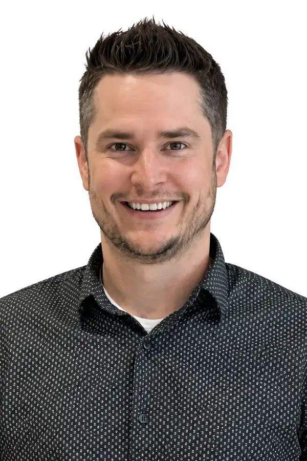 Robert Estrada
