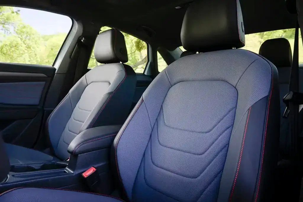 2025 VW Jetta Front Seat