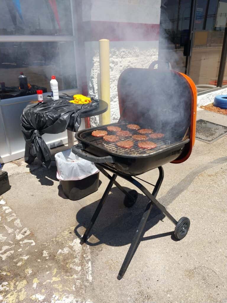 Burgers for carhop of greeley customers