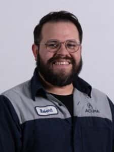 Robert Tellez