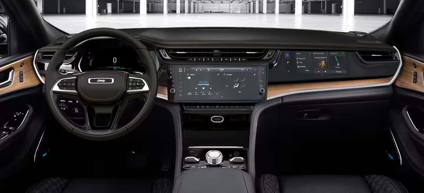 2026 Jeep Grand Cherokee Infotainment system