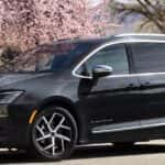 2027-Chrysler-Pacifica--1-