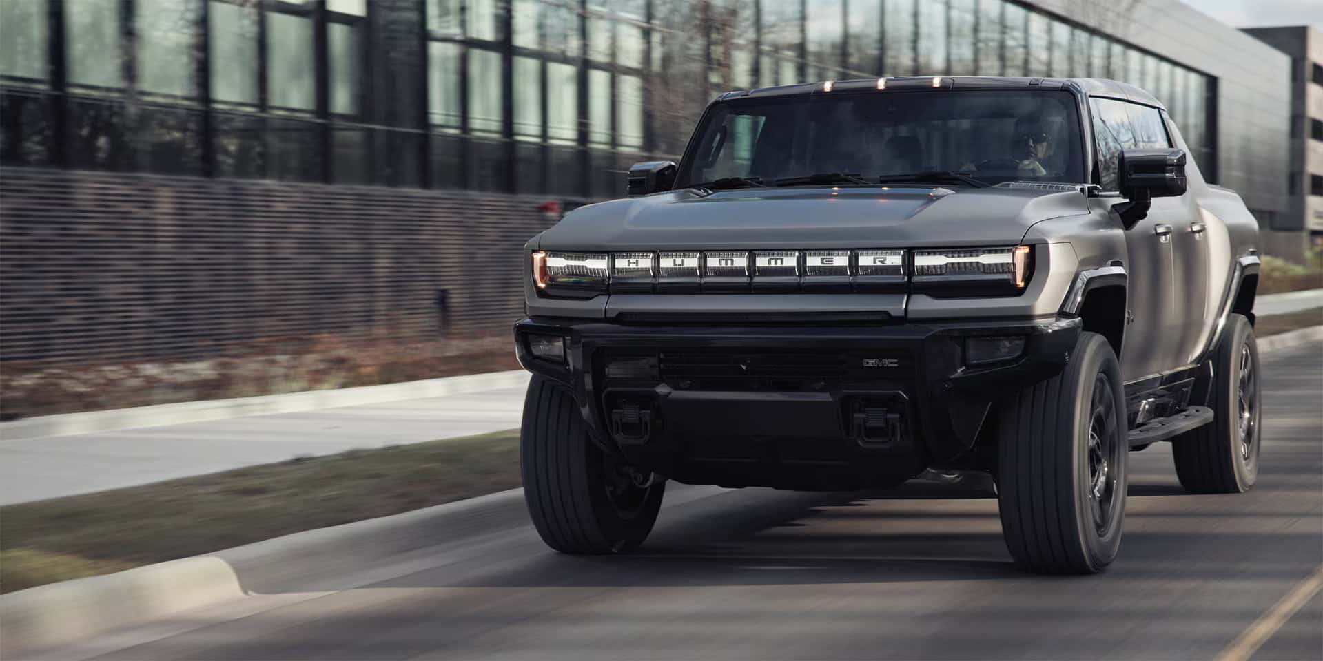 2026 GMC Hummer EV Truck Towing