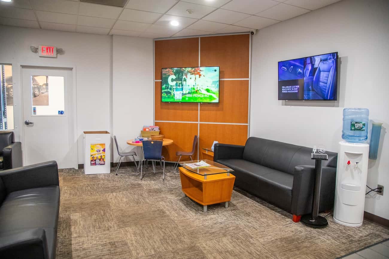 T-T-Coast-GMC-Service-Lounge-TVs