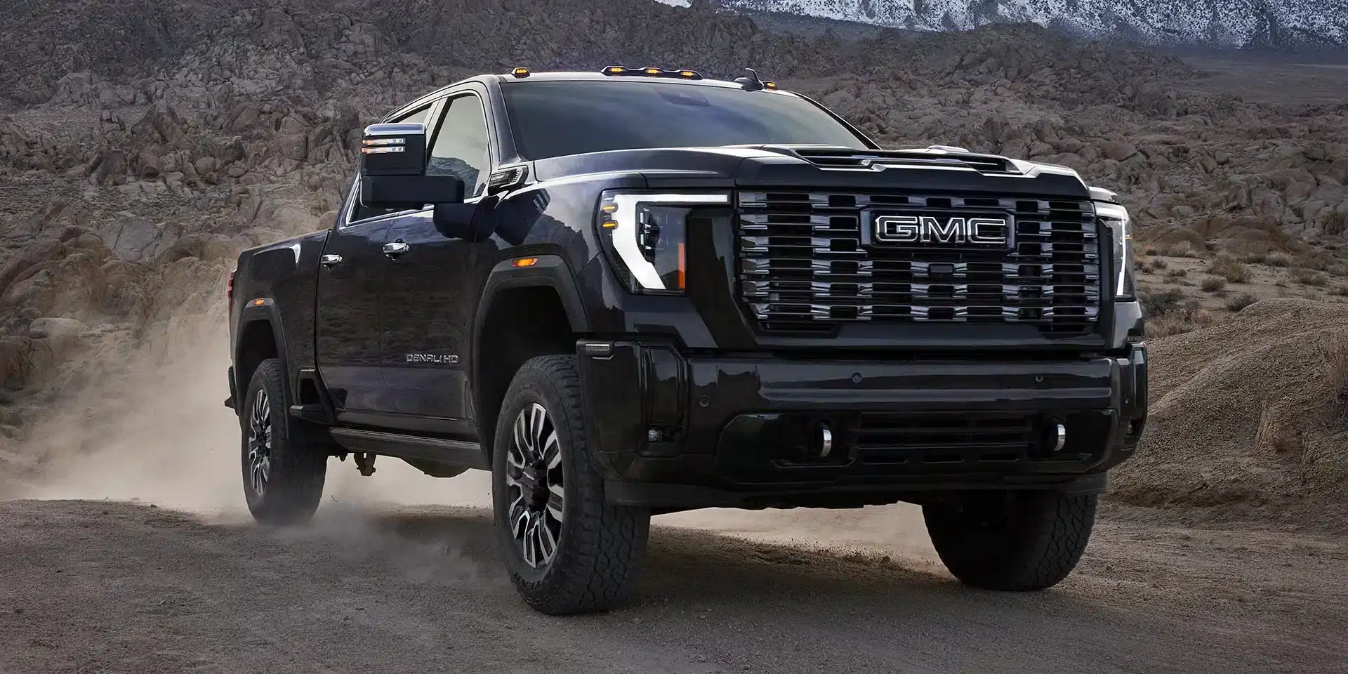 2026 GMC Sierra 2500 HD V8 Powertrain Options