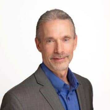 Dennis Zee