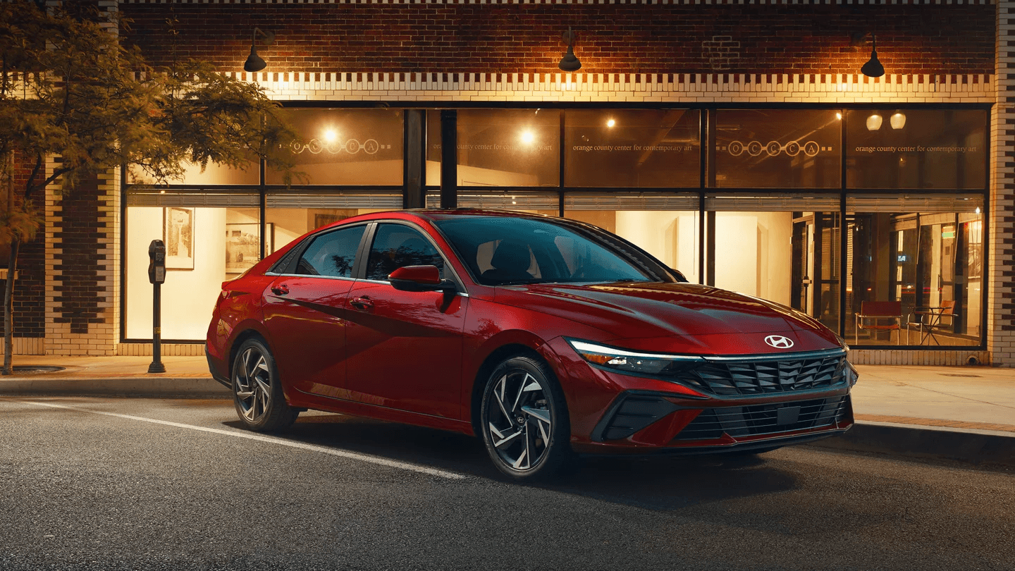 2026 Hyundai Elantra vs 2026 Honda Civic
