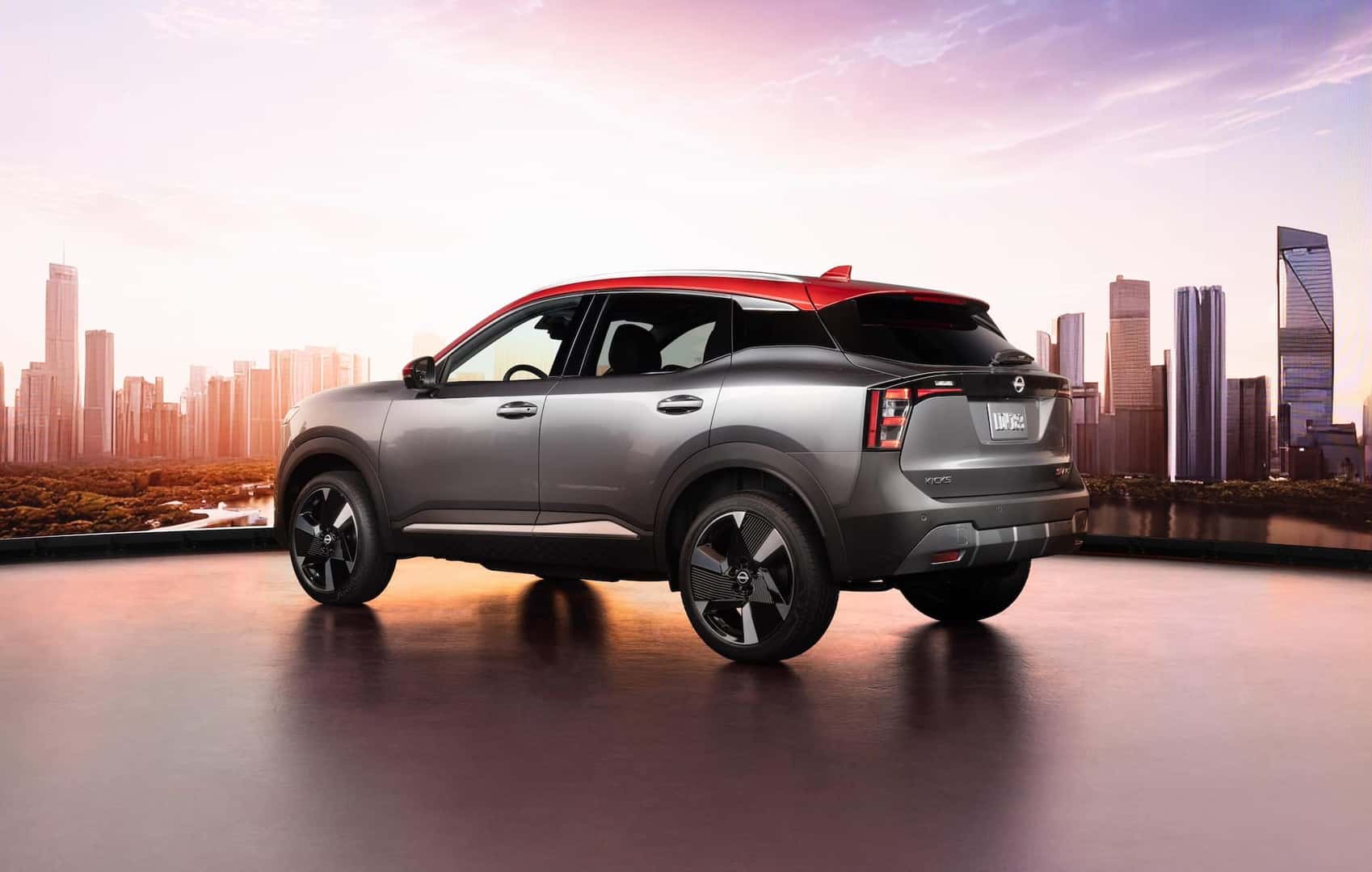 2025 Nissan Kicks Two-tone Gun Metallic/Scarlet Ember Tintcoat