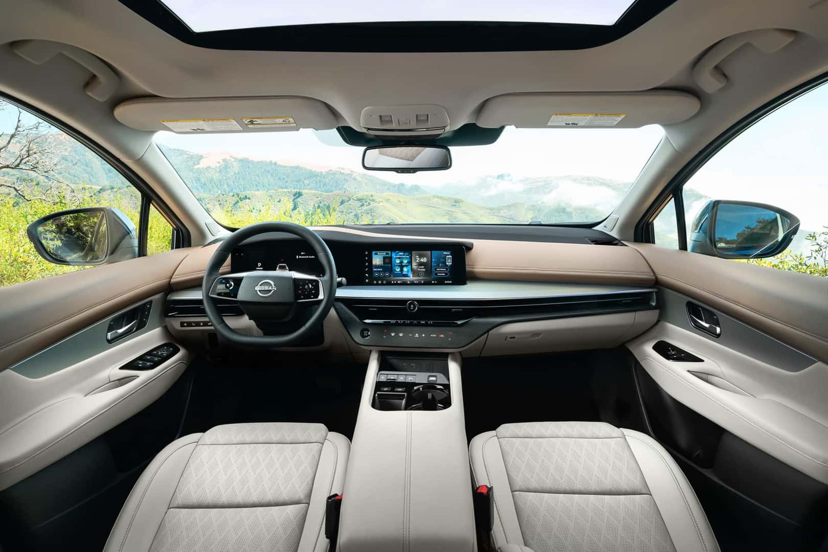 2025 Nissan Murano Gray Leatherette interior