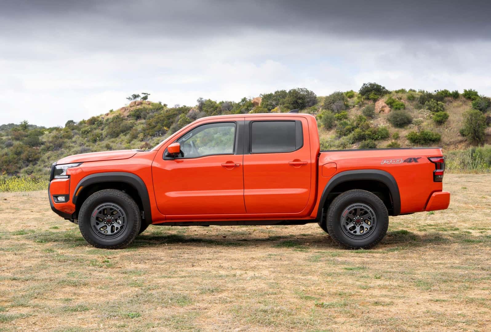 The Magnificent Side Profile Of The Quality 2025 Nissan Frontier