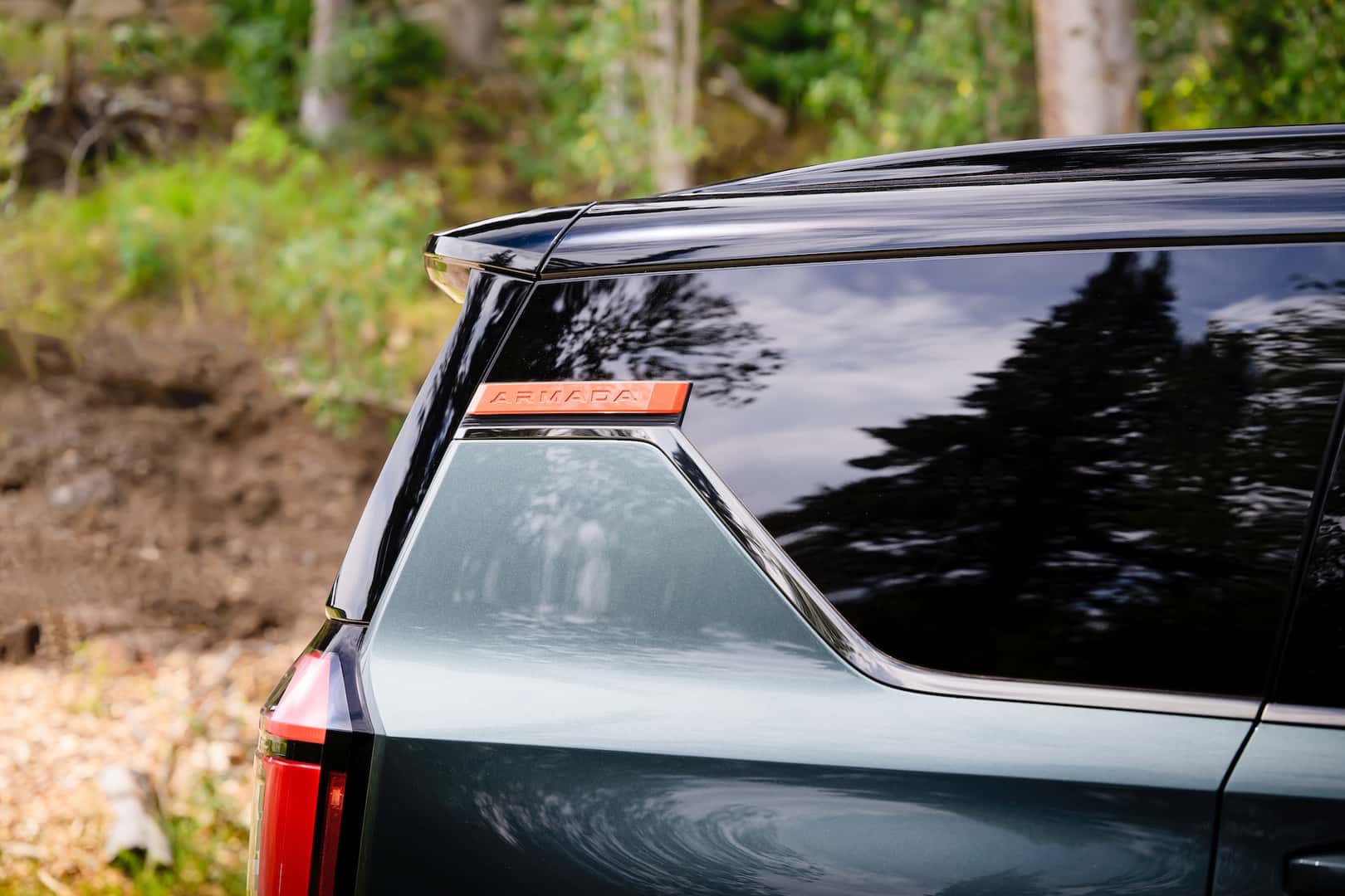 2025 Nissan Armada Pro-4X D-Pillar Side View